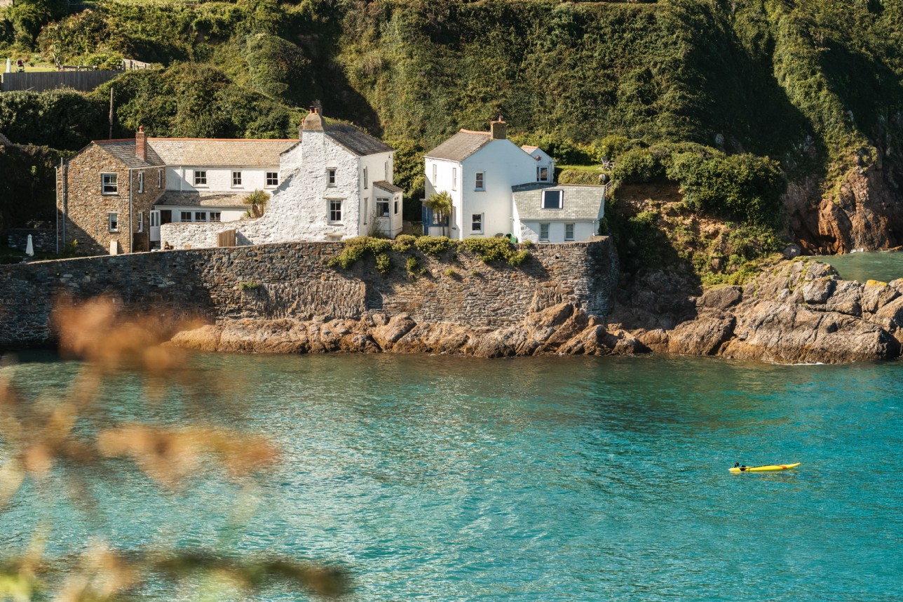 Cornish coastal cottages overlooking the sea